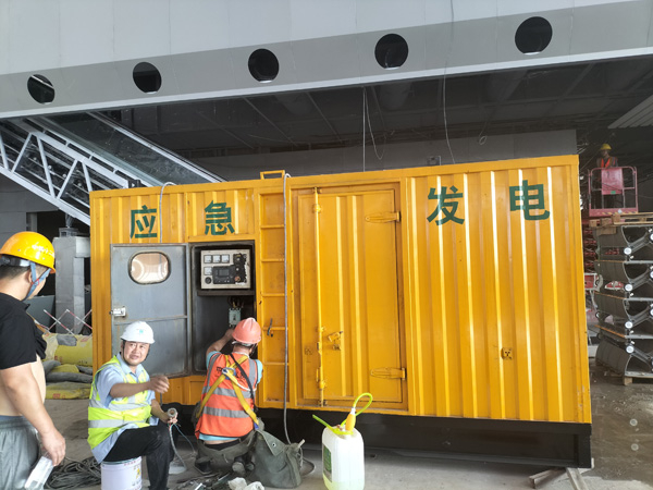 丹阳怎样判断空气滤清器是否需要更换？