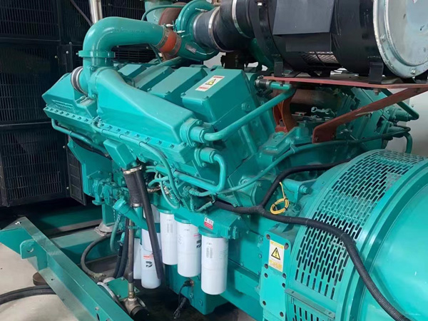 丹阳更换100kW柴油发电机组机油时，需要注意哪些事项？